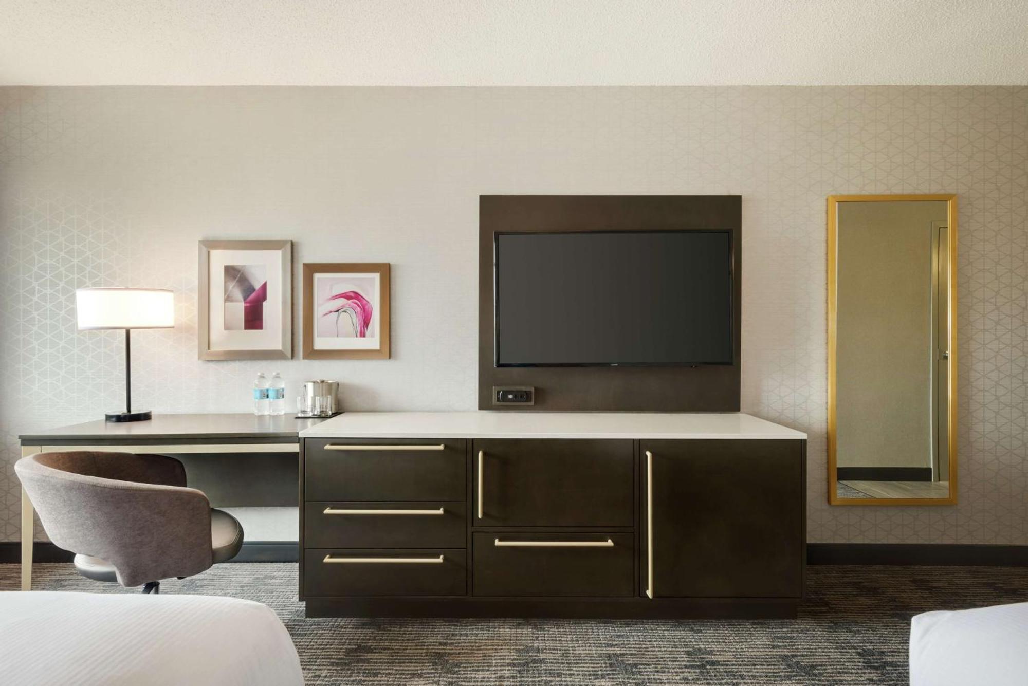 Готель Doubletree By Hilton St. Paul, Mn Сент-Пол Екстер'єр фото